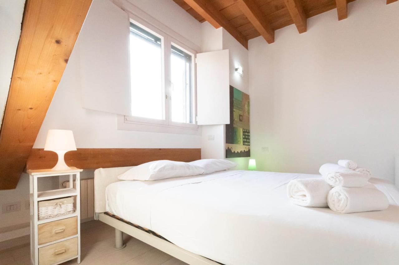Apartamento Mansarda Cola Milán